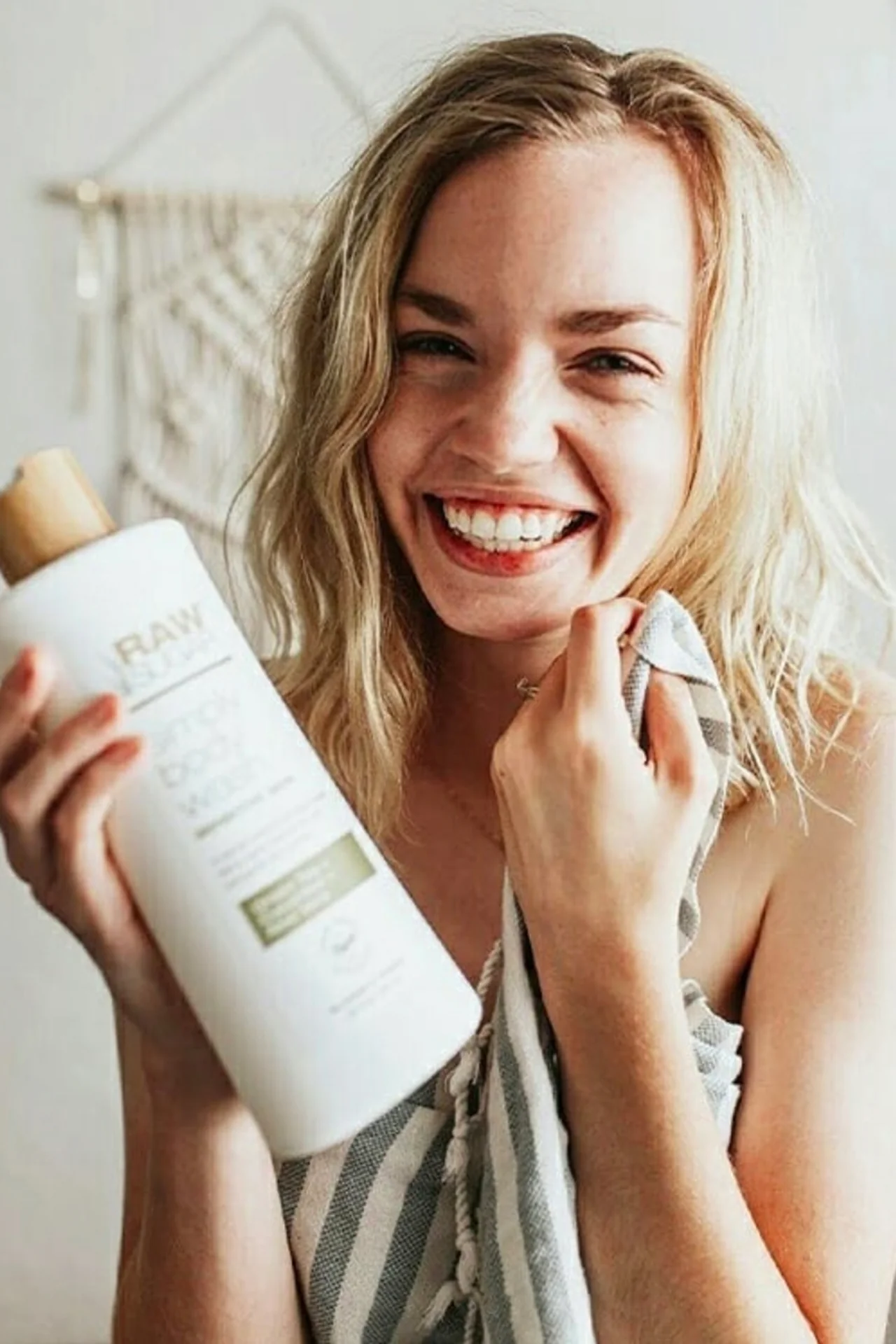 Simply Body Wash for Sensitive Skin | Green Tea + Cucumber + Aloe Vera | 25 fl oz - Image 8