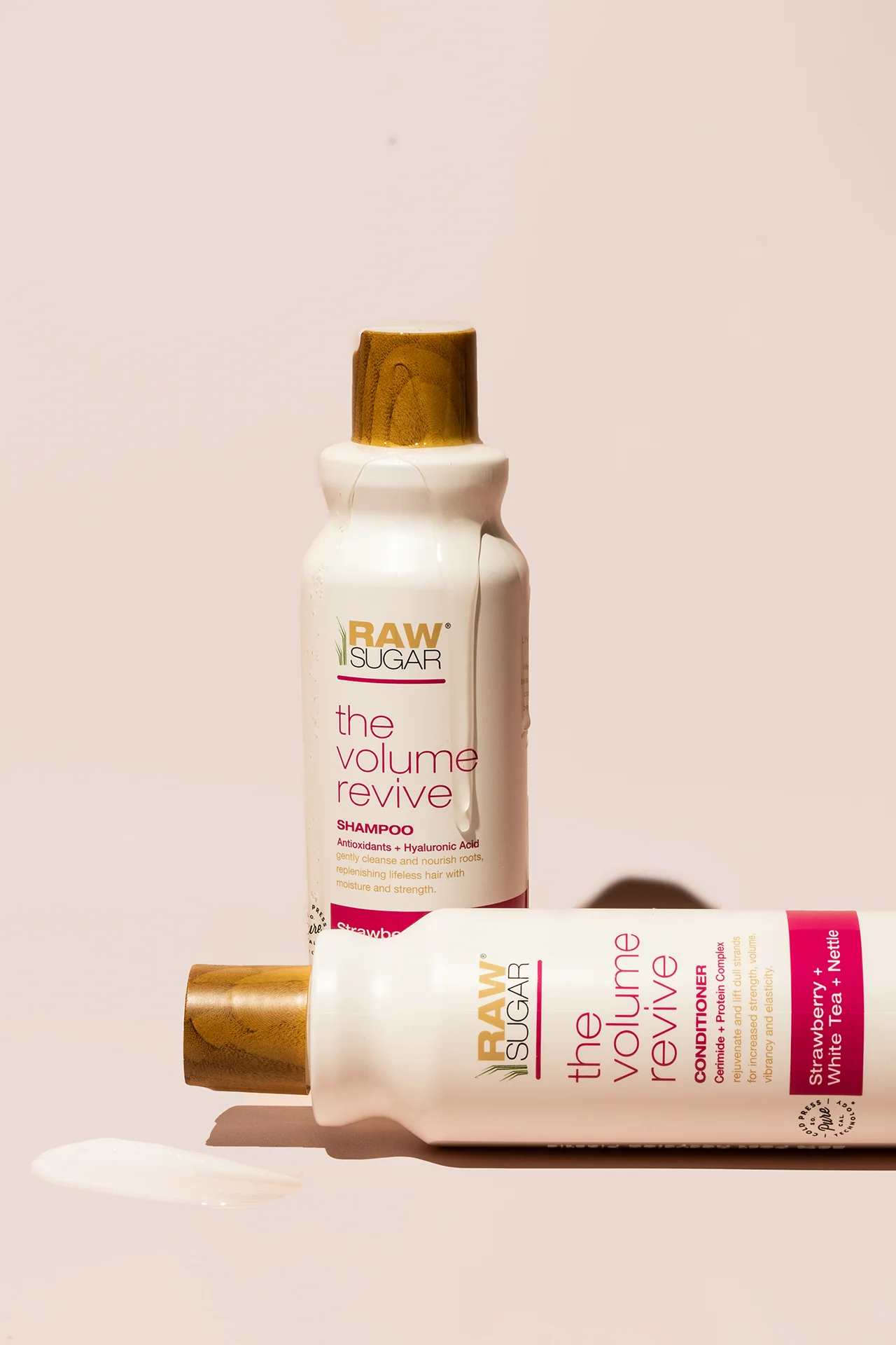 The Volume Revive Conditioner | Strawberry + White Tea + Nettle | 18 oz - Image 6
